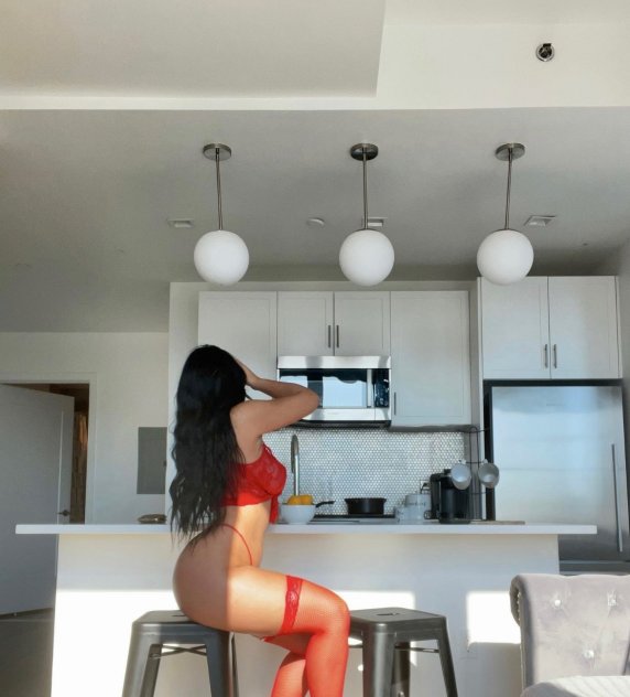 Bombshell Ruby  