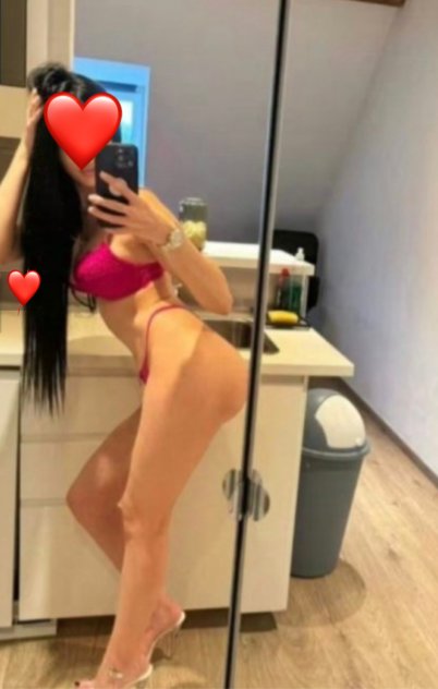 Hot sensual melissa  