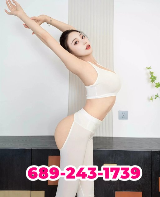 🐠Wriggling and Writhing🐳 Escorts Queens