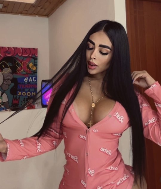 Yennifer Incall  