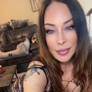 👠FEELING NAUGHTY👅 I KN0W EXACTLY WHAT YOU NEED CALL ME  214-297-6980