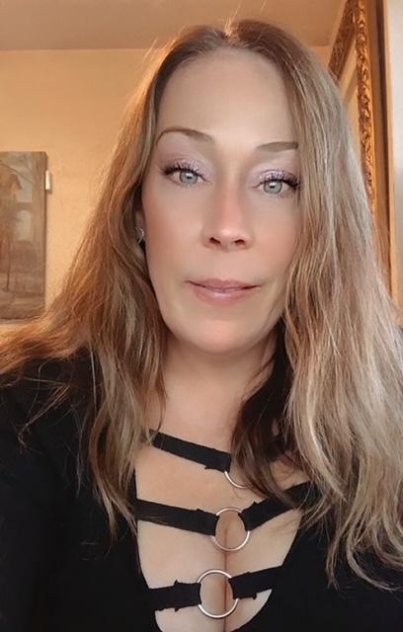 KENDALLS NAUGHTY GARDEN 💦👄👅  