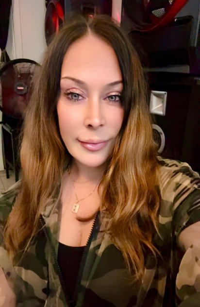 KENDALLS NAUGHTY GARDEN 💦👄👅  