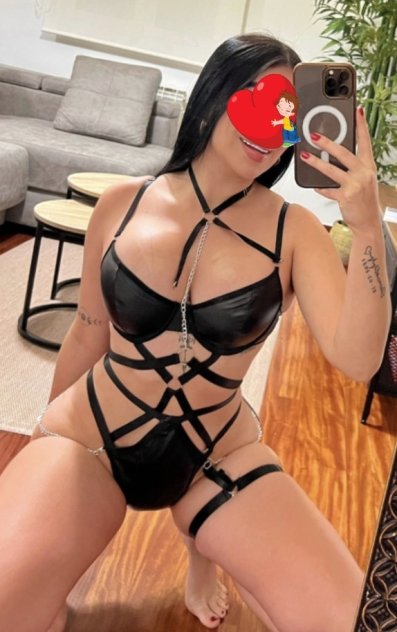 Elizabeth  Escorts Brooklyn