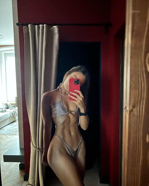 Sarah Body Rubs Chicago