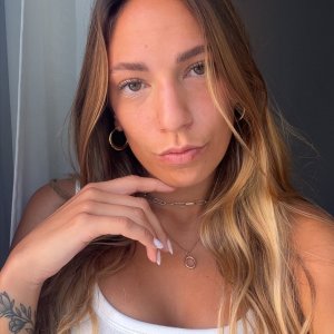 I am available for both Incall and Outcall❤️👅