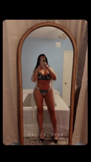 Carolina from Colombia 