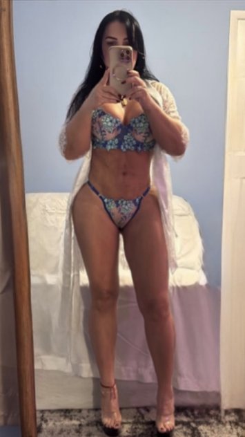 Carolina from Colombia  Escorts Fort Lauderdale