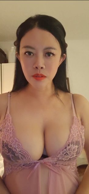 A beautiful Asian girl 