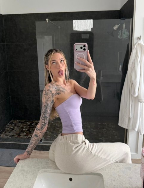 Lizzy🥰  