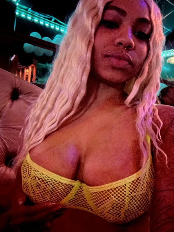 Chica caliente  Escorts Odessa