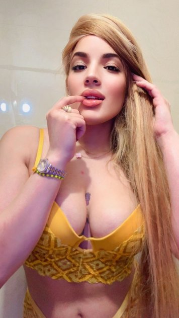 Cubanita primera vez visitando papi ❤️😍