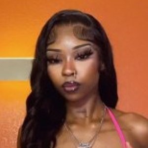 Did You miss Me ???? I’m here 4 you Daddy