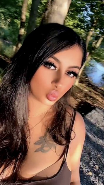 Ayashna, Innocently Naughty💋  