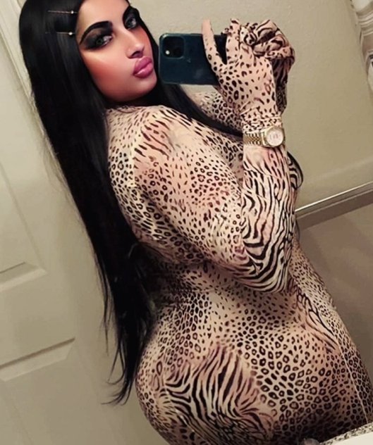 Ayashna, Innocently Naughty💋  