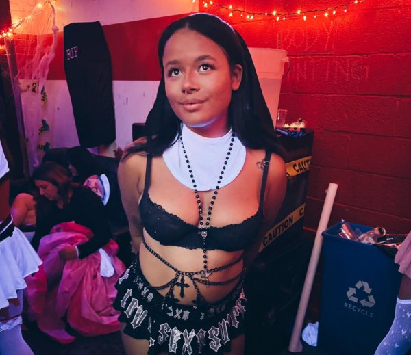 I'm available, I do FaceTime show and sell content 