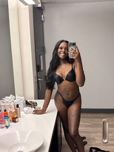 Ts Ivy Cimone Flowers  