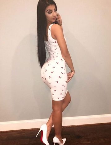 Don’t be shy I don’t bite 😘 classy and upscale 