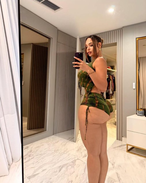 I’m available for hookup 