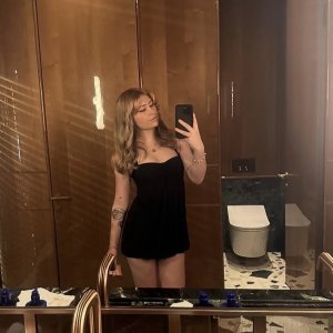 Lizzy Escorts Orlando