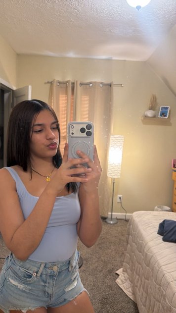 I'm available, I'm a sexy Latina😍💦