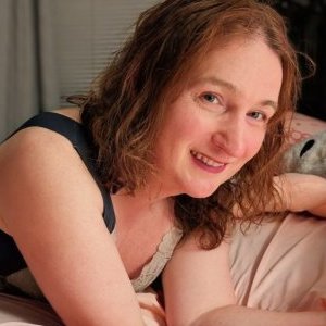 Mature, classy, healthy career woman. This is my side gig 