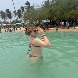Simplemente Hermosa