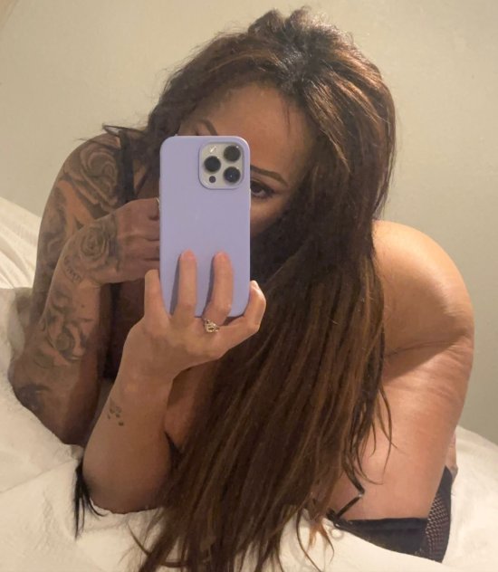 Hola chicas soy Violetta dulce y simpática , primera vez en Jacksonv  