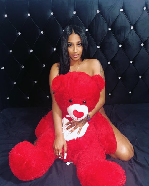 Morena call me now baby 