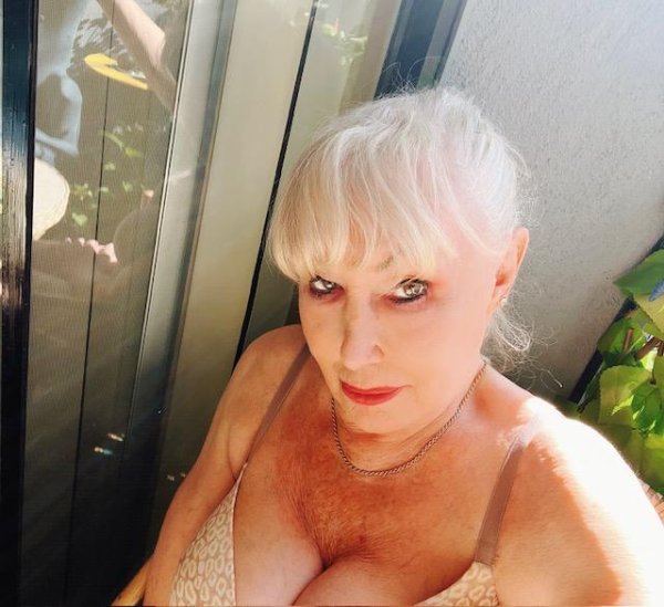 Savonna Body Rubs Los Angeles