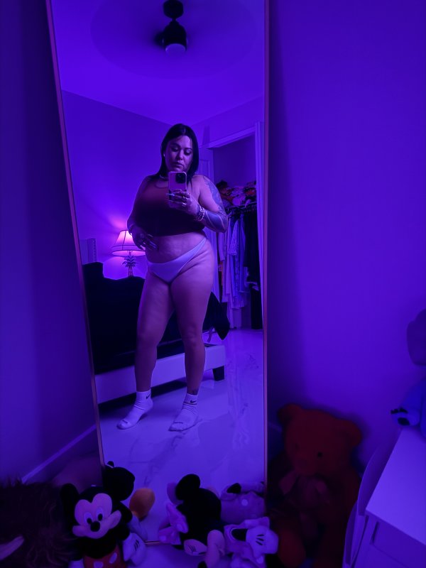 Sexy Penelope Escorts Fort Myers