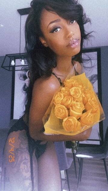 HERE FOR A GOOD TIME NOT A LONG TIME💦💦🌹😘