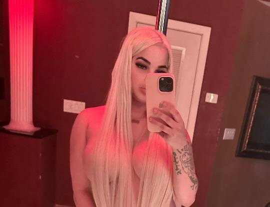 ⭐️Karolina⭐️  