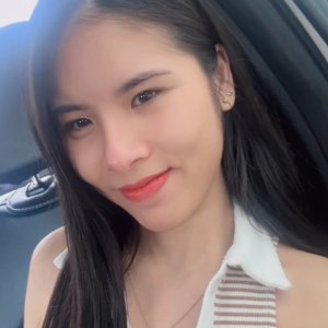 I'm a petite, cute Thai coed in Houston to satisfy your every need🍑💦
