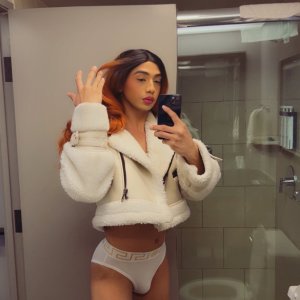 Your Latin girl 