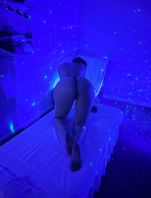 Carefree Massage Body Rubs Los Angeles