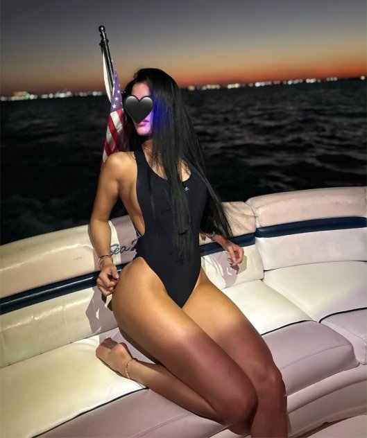 Gorgeous Lisa Visiting Escorts Queens