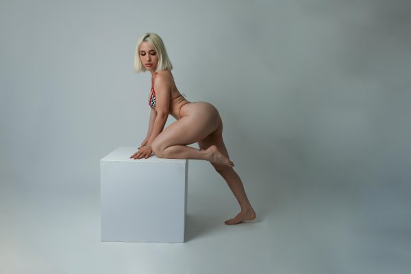 Klhoe Escorts Miami