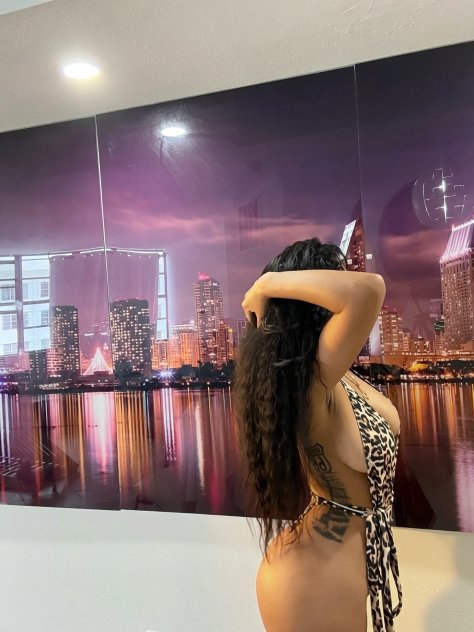 Lobalatina Escorts Miami