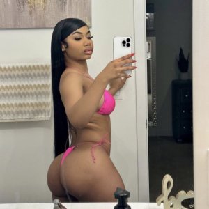 I’m available for Incall or outcall FaceTime show CarPlay Contents