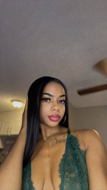 Kim 💋  