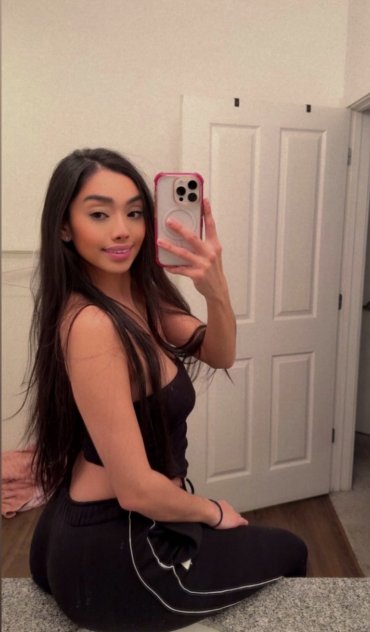 Tropical paradise Asian 34DD
