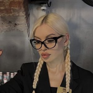 YANA blond great body rub