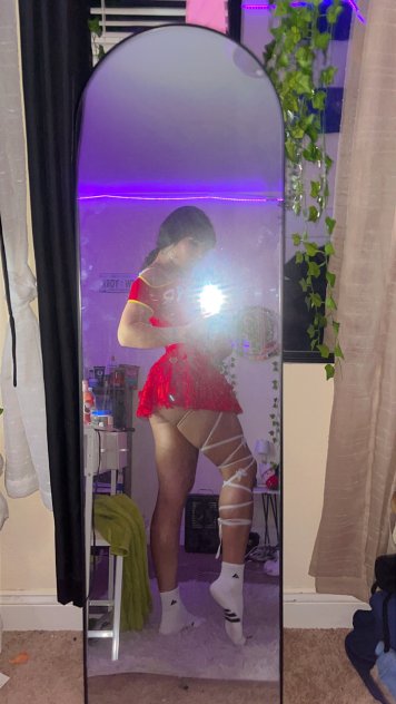 Sexy Brazilian girl 🫦  