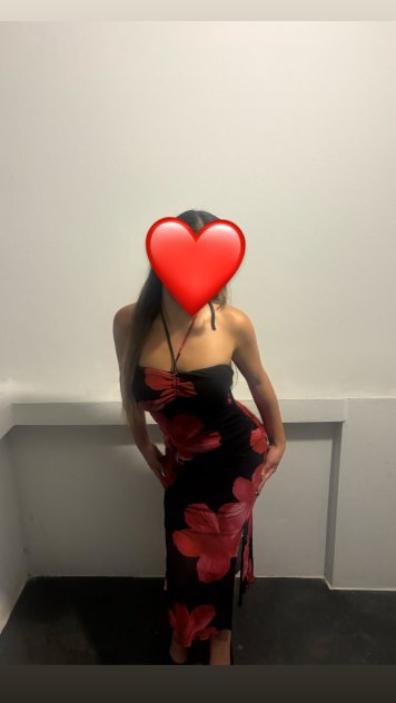 Esmeralda Santos  