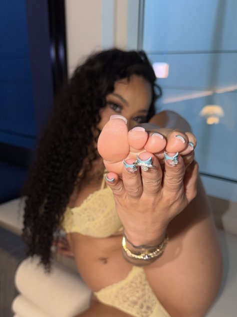 Giselle Rae Escorts Orange County