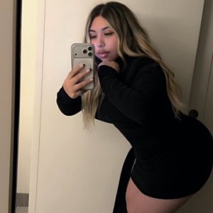Available for both Incall and outcall service 💦🍆🍑