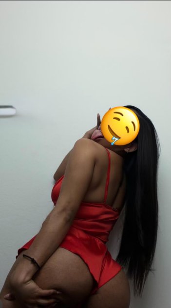Yasmín Escorts Springfield