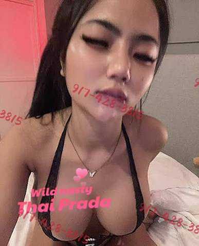 THAI GIRL BUSTY PRADA  