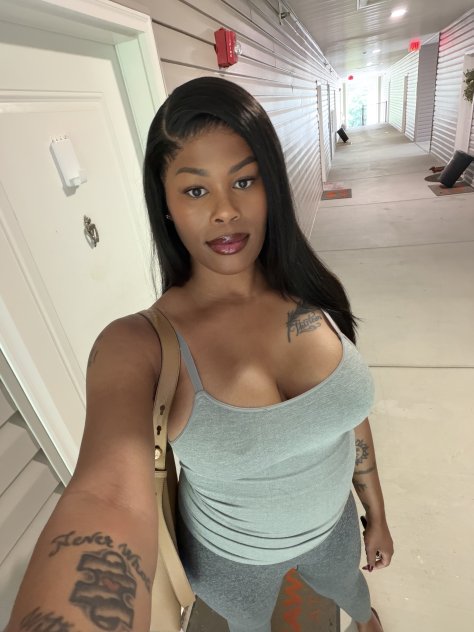 Ashley TS / TV Shemale Escorts Baltimore